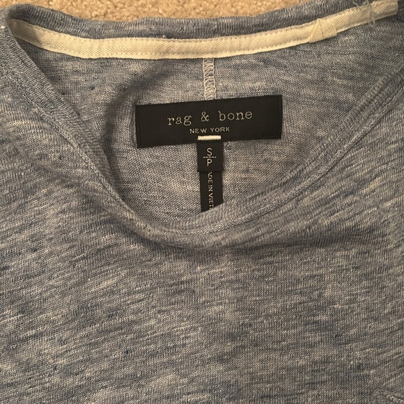 Linen t shirt with pocket - Picture 2 of 2